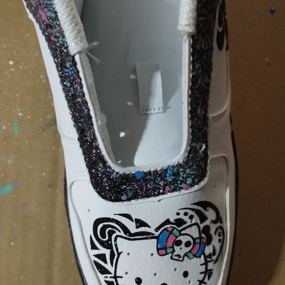 SOLD IN BUNDLE CAN RECREATE - Picture 7 of 10